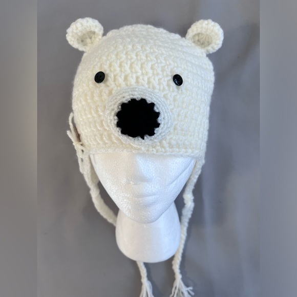 Zip Stitchery Polar Bear Hat Beanie Crochet White Black One Sz - Picture 1 of 10
